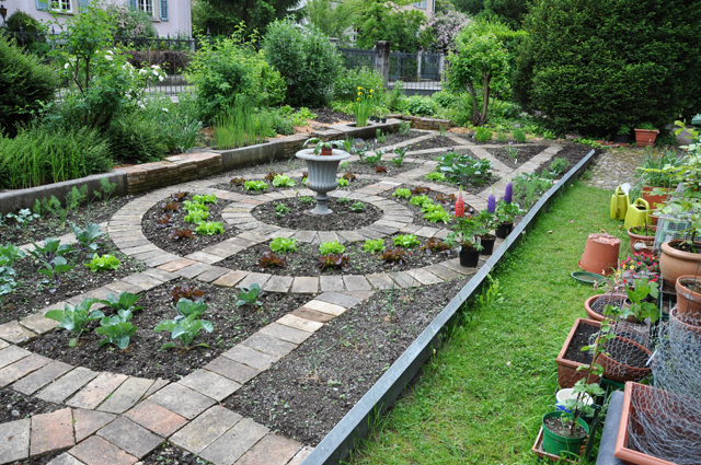 Unser Gemüsegarten gedeiht wunderbar Garten der Villa Jakobsbrunnen